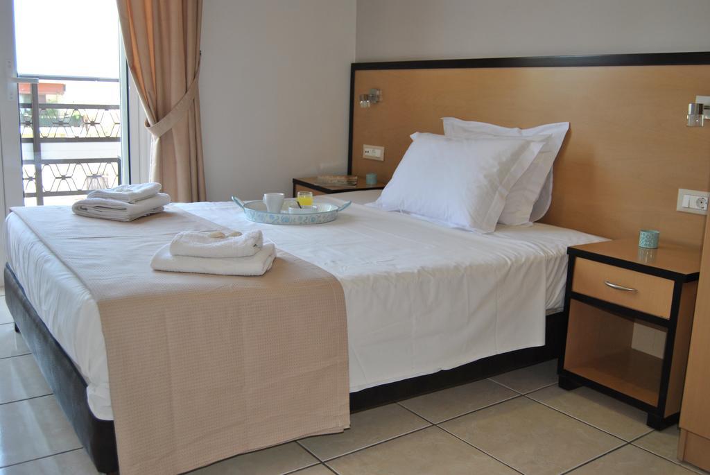 Theofilos City Hotel Chania  Rum bild