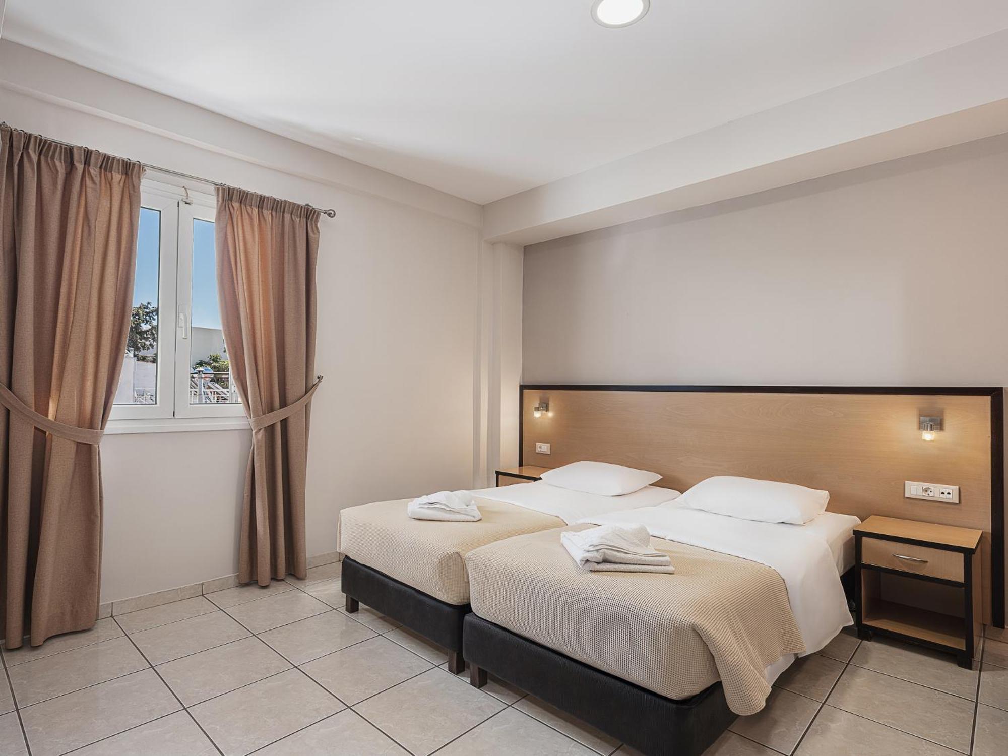 Theofilos City Hotel Chania  Exteriör bild
