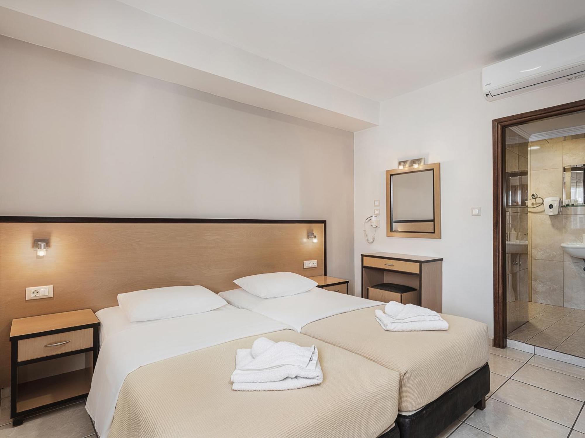 Theofilos City Hotel Chania  Exteriör bild