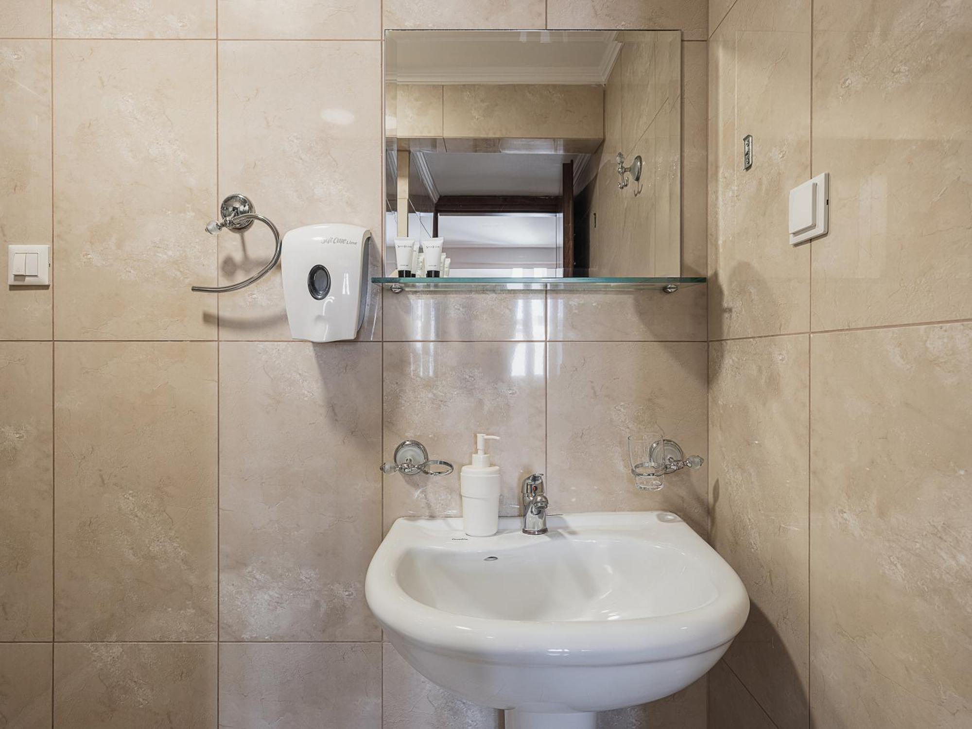 Theofilos City Hotel Chania  Exteriör bild