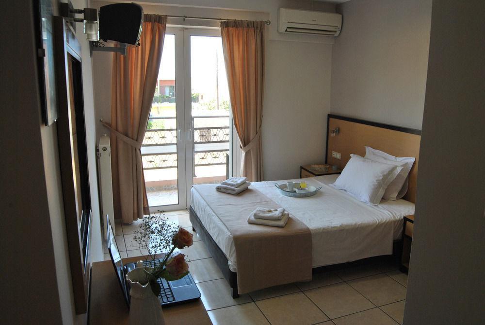 Theofilos City Hotel Chania  Exteriör bild
