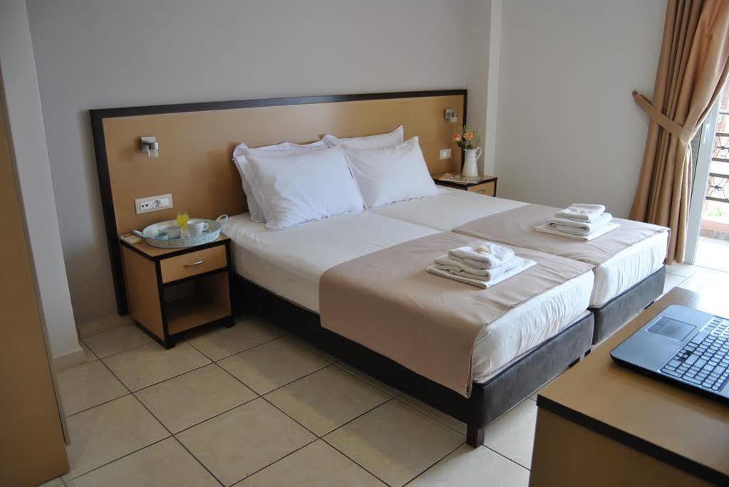 Theofilos City Hotel Chania  Exteriör bild