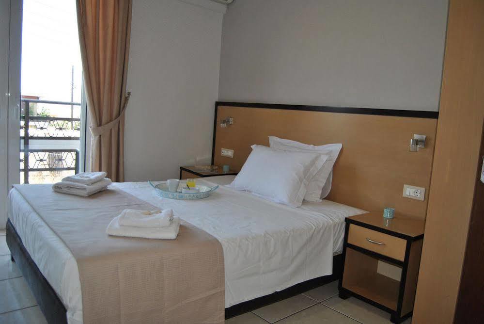 Theofilos City Hotel Chania  Exteriör bild